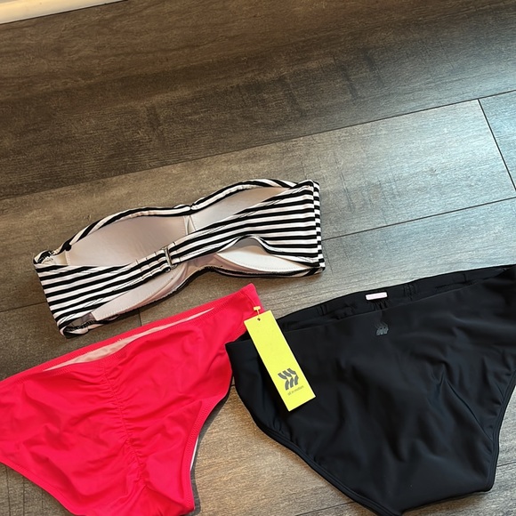 Bikini - Picture 7 of 7